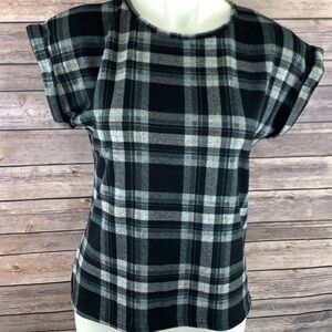 Suzy Shier Plaid Black & Grey Short Sleeve Top